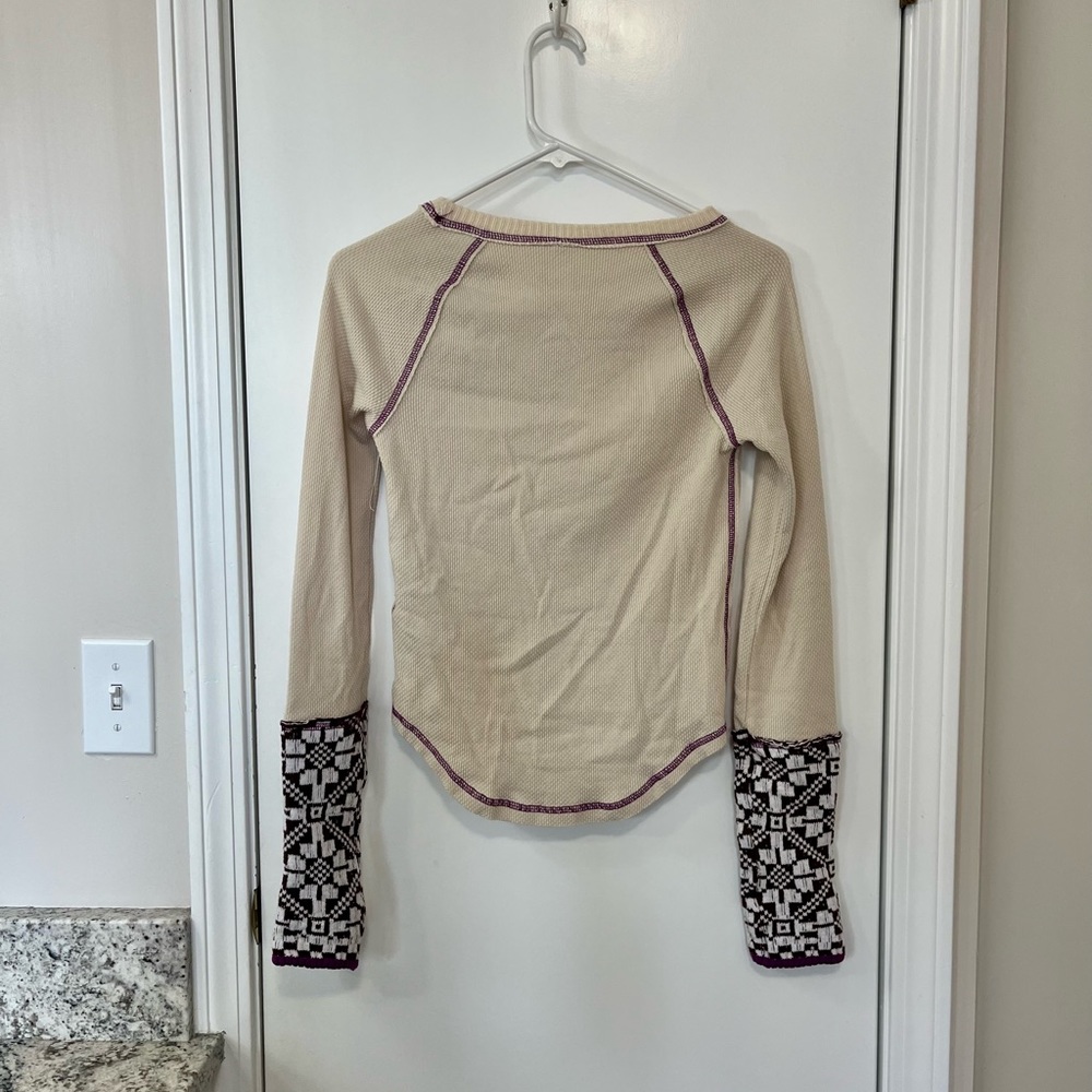 Free People She’s Reversible Cuff Top - Picture 6 of 9